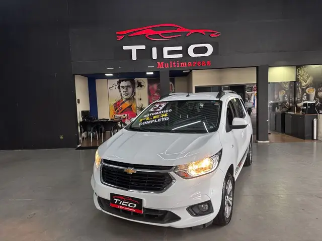 Carro Chevrolet Spin 2023 Premier 1.8 (Aut.)