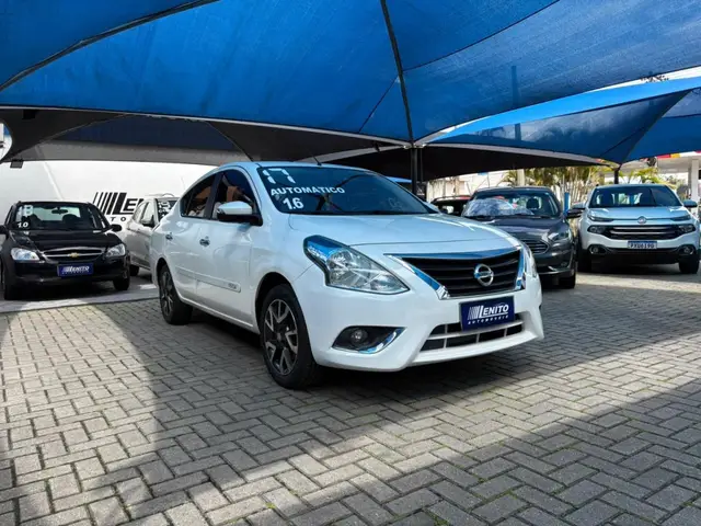 Carro Nissan Versa 2017 1.6 16V SL FlexStart CVT (Flex)