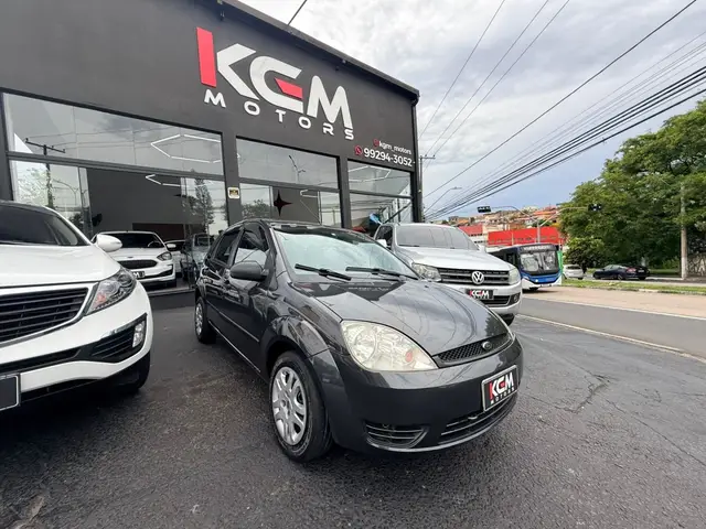 Carro Ford Fiesta Sedan 2005 1.6 (Flex)
