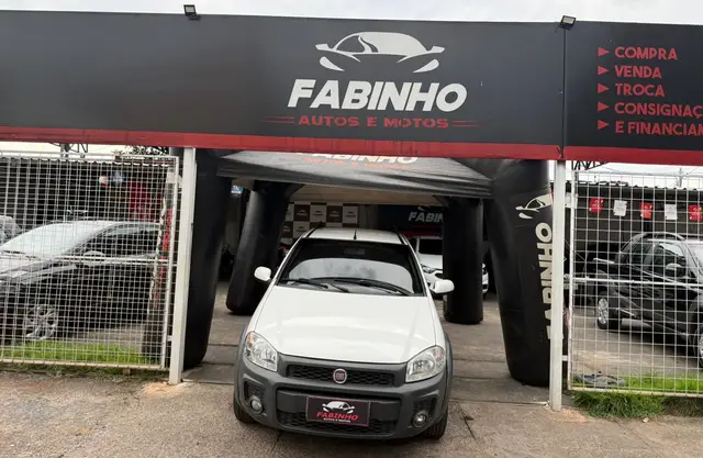 Carro Fiat Strada 2015 Working 1.4 (Flex)
