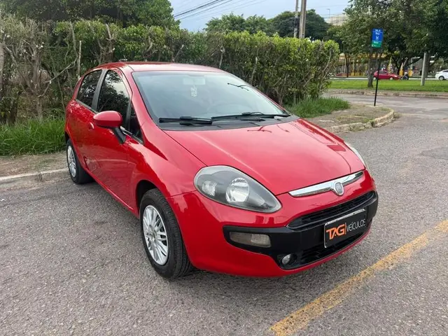 Carro Fiat Punto 2014 Attractive 1.4 (Flex)