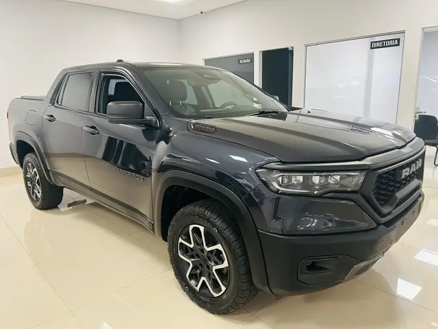 Carro Ram Rampage 2024 Rebel 2.0 Turbodiesel