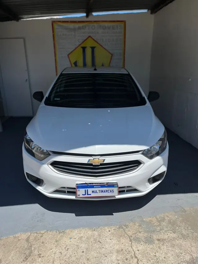Carro Chevrolet Onix 2020 1.0 Joy SPE/4