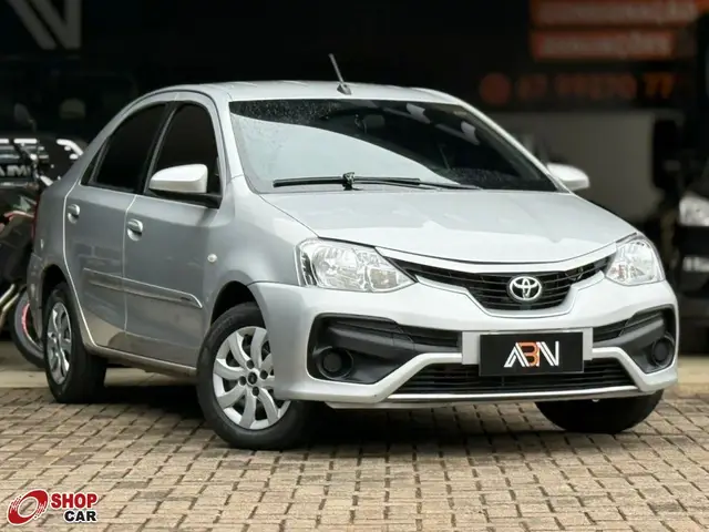 Carro Toyota Etios Sedan 2018 XS 1.5 (Aut) (Flex)
