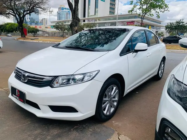 Carro Honda Civic 2014 New  LXS 1.8 16V i-VTEC (Flex)