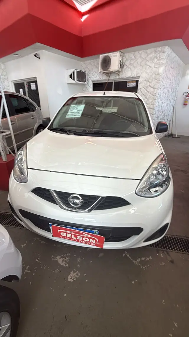 Carro Nissan March 2017 1.0 12V Flexstart (Flex)