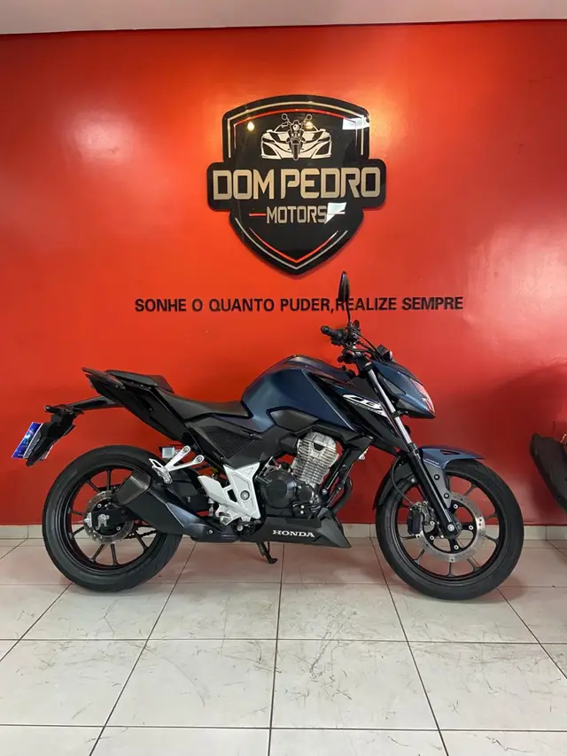 Moto Honda CB 300F Twister 2025 (ABS)