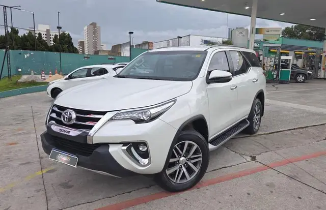 Carro Toyota SW4 2019 2.8 TDI SRX 7L 4x4 (Aut) (Diesel)