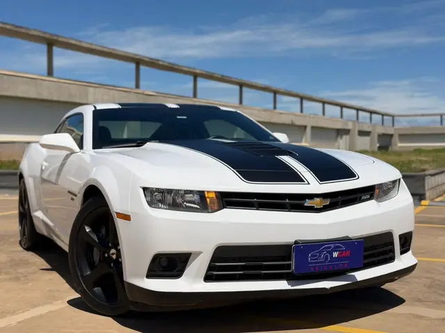 Carro Chevrolet Camaro 2014 SS 6.2