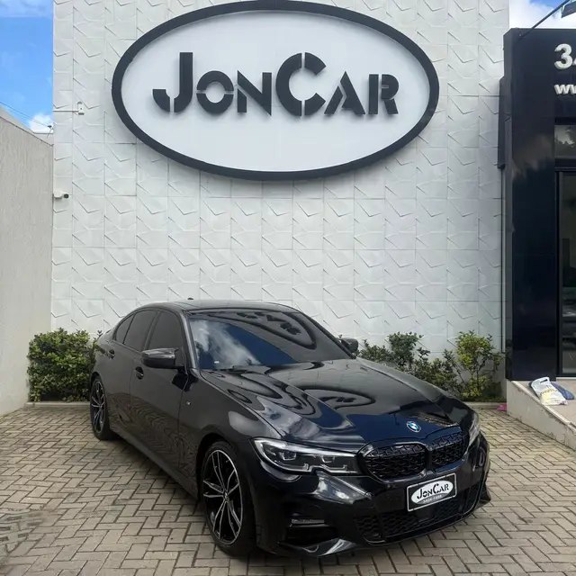 Carro BMW 320i 2022 M Sport 2.0 Turbo (Aut)