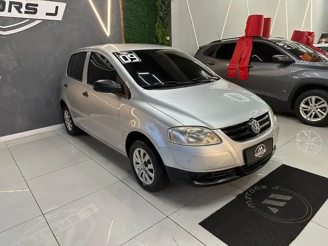 Carro Volkswagen Fox 2009 1.0 8V (Flex) 4p