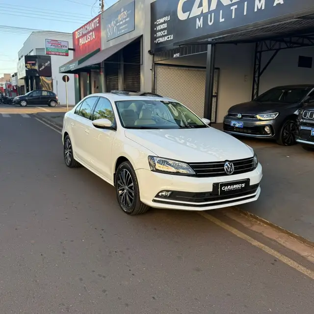 Carro Volkswagen Jetta 2017 2.0 TSI Highline Tiptronic