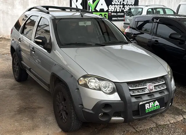 Carro Fiat Palio Weekend 2011 Adventure 1.8 16V (Flex)
