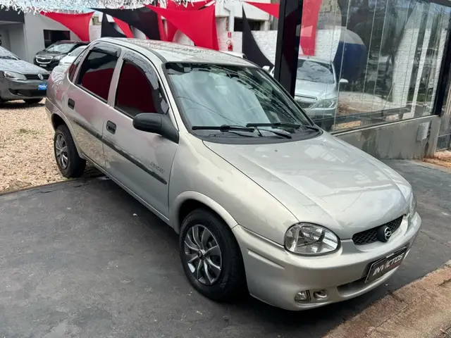 Carro Chevrolet Classic 2005 Corsa Sedan  Spirit 1.0 VHC