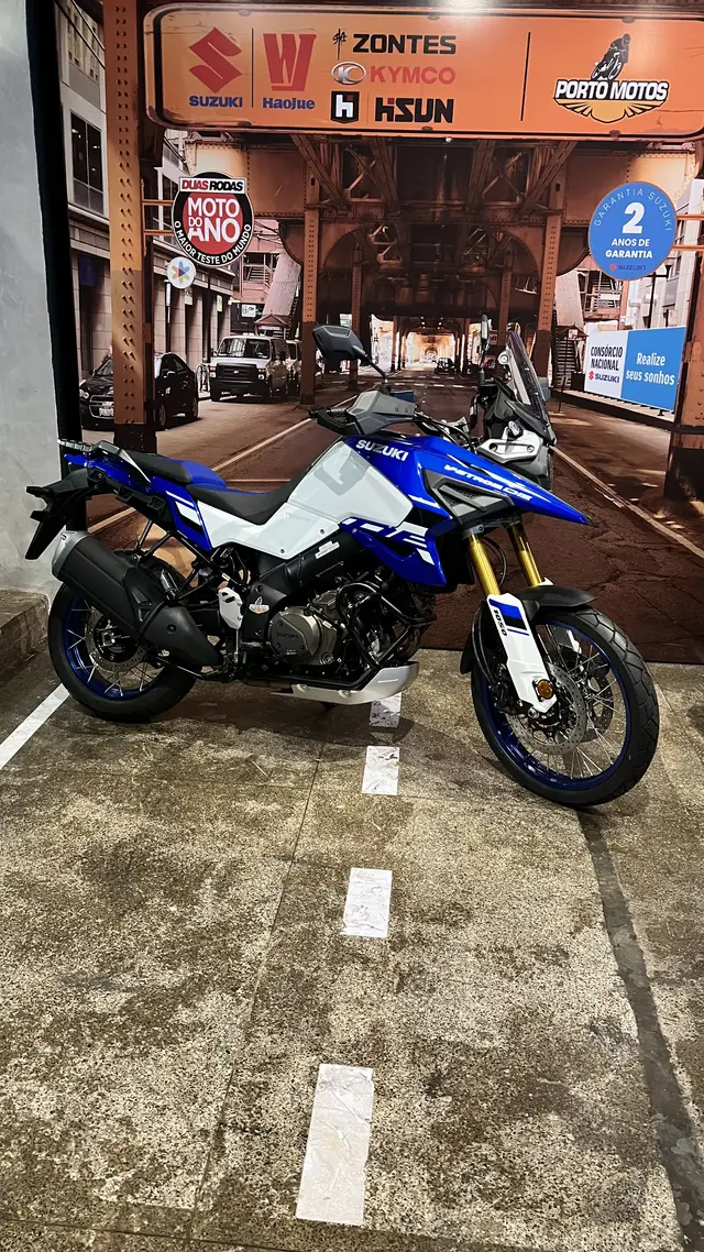 Moto Suzuki V-Strom 2025 1050 XT