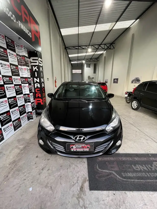 Carro Hyundai HB20S 2014 1.0 Comfort Plus (Flex)