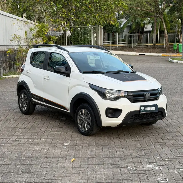 Carro Fiat Mobi 2024 Trekking 1.0