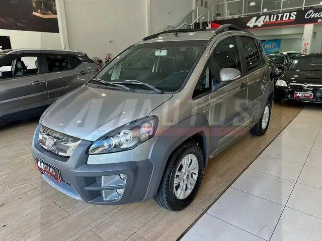 Carro Fiat Idea 2014 Adv./ Adv.LOCK.Dualogic 1.8 Flex 5p