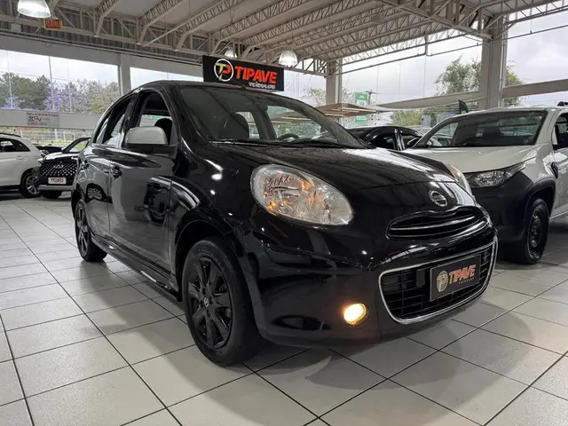 Carro Nissan March 2014 1.6 16V SR (Flex)