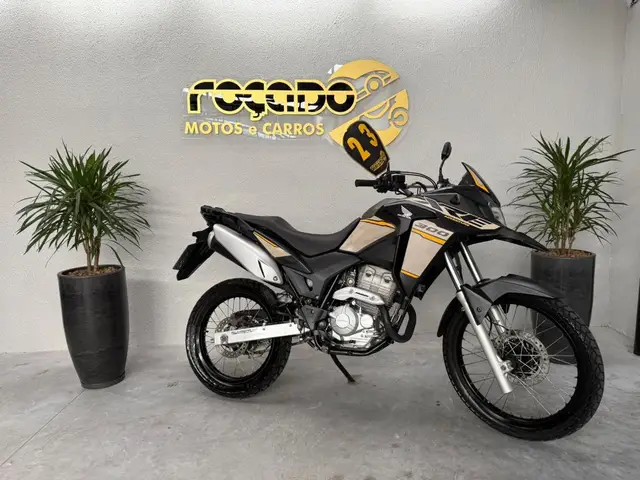 Moto Honda XRE 300 2023 Adventure