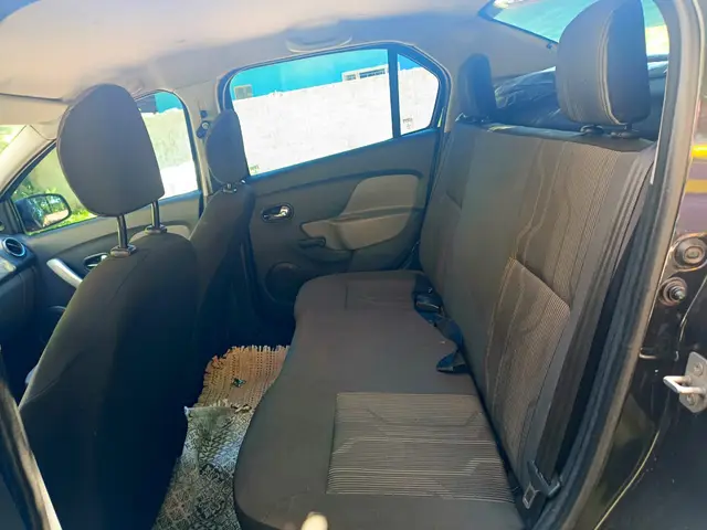 Carro Renault Logan 2017 Expression 1.6 16V SCe (Flex)