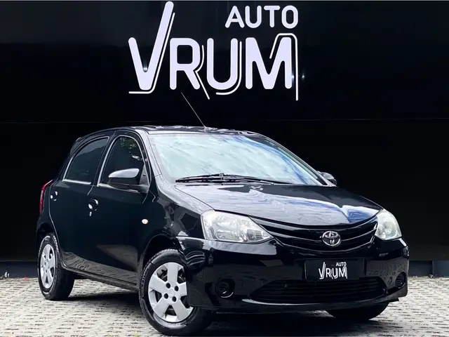 Carro Toyota Etios Sedan 2014 XS 1.5 (Flex)