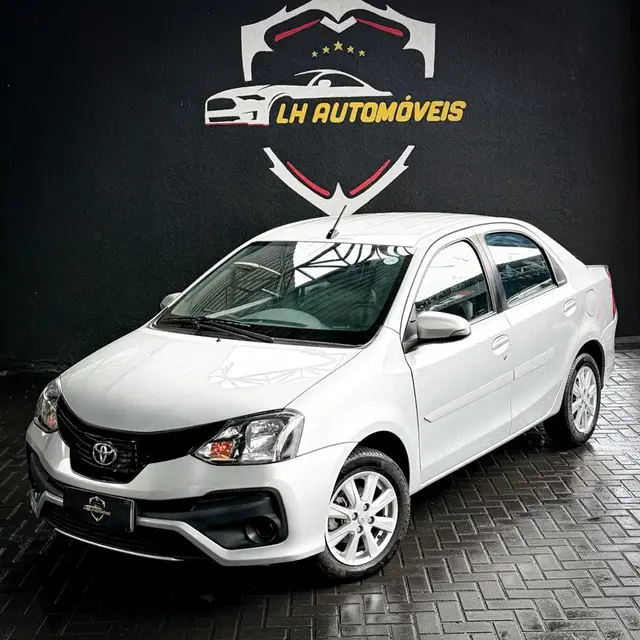 Carro Toyota Etios Sedan 2020 X Plus 1.5 (Aut) (Flex)