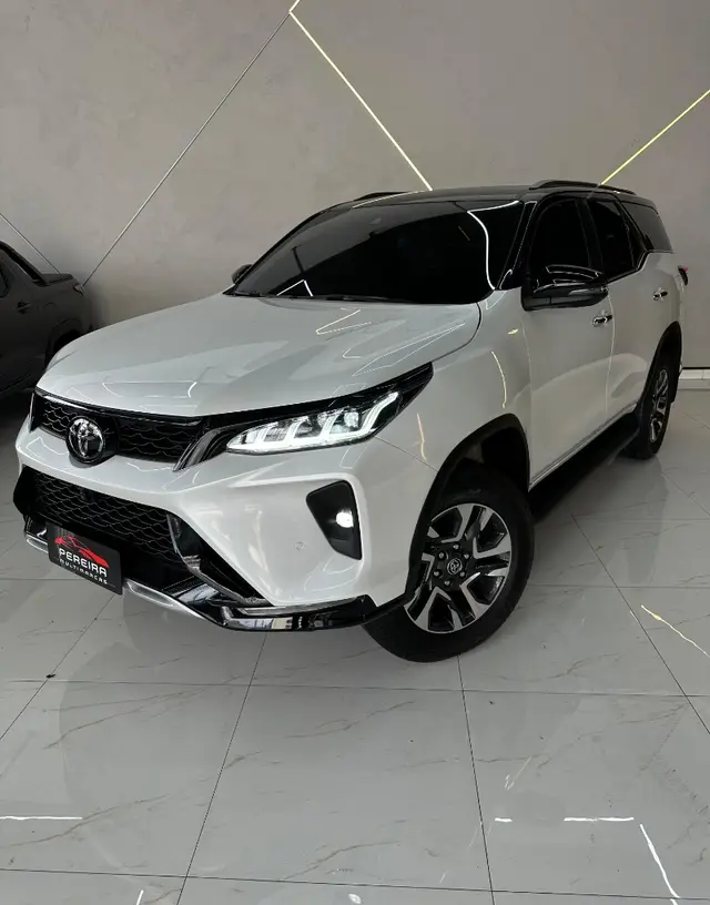 Carro Toyota SW4 2024 Diamond  2.8 Turbodiesel 4x4 (Aut.)