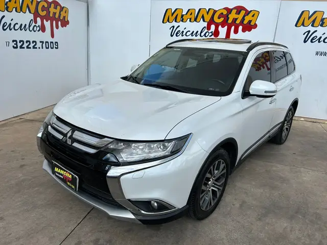Carro Mitsubishi Outlander 2016 2.2 DI-D 4WD (Aut)