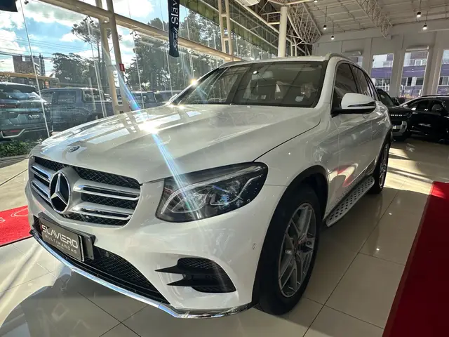 Carro Mercedes-Benz GLC 250 2019 GLC 250 4Matic Highway