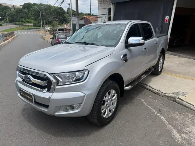 Carro Ford Ranger Cabine Dupla 2018 Ranger 3.2 XLT CD 4x4 (Aut)