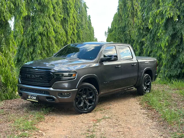 Carro Ram 1500 2024 Limited 5.7