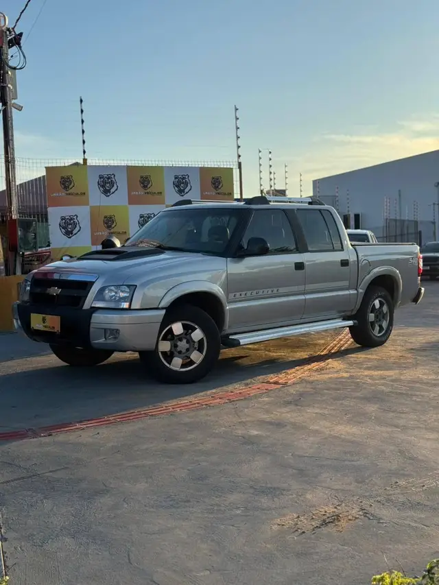 Carro Chevrolet S10 Cabine Dupla 2009 S10 Executive 4x2 2.4 (Flex) (Cab Dupla)