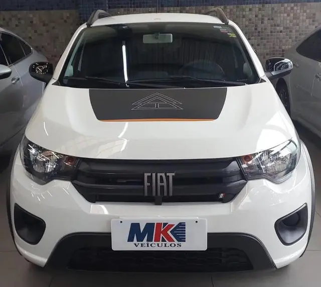 Carro Fiat Mobi 2024 Trekking 1.0