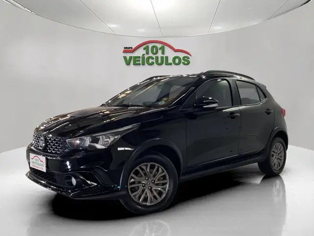 Carro Fiat Argo 2020 1.3 Trekking (Flex)