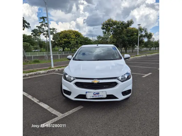Carro Chevrolet Onix 2018 1.4 LT SPE/4