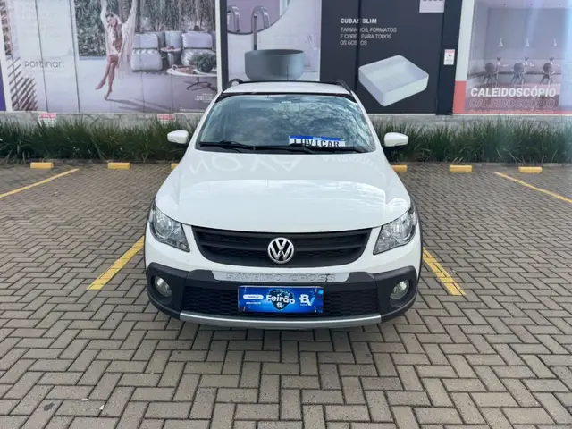 Carro Volkswagen Saveiro 2013 Cross 1.6 (Flex) (cab. estendida)