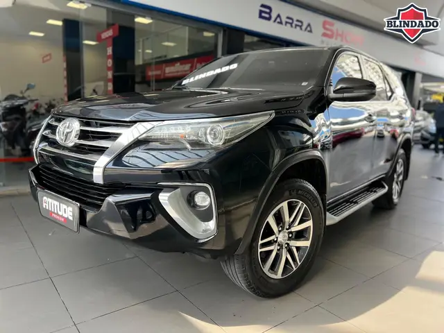 Carro Toyota SW4 2019 2.8 TDI SRX 7L 4x4 (Aut) (Diesel)