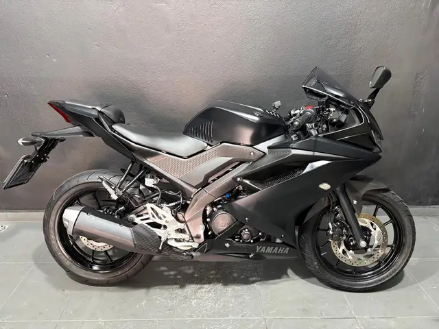 Moto Yamaha YZF R15 2025 ABS