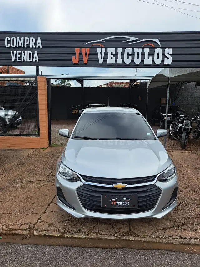 Carro Chevrolet Onix 2023 LT 1.0