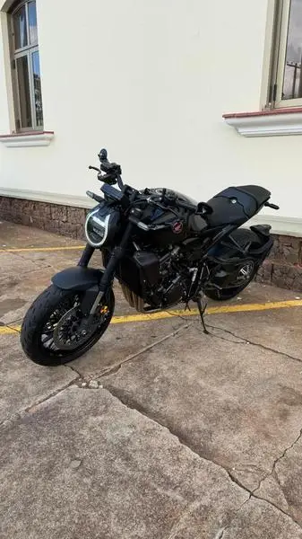 Moto Honda CB 1000R 2023 Black Edition