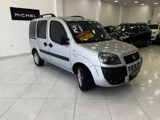 Carro Fiat Doblò 2021 Essence 1.8 16V (Flex)