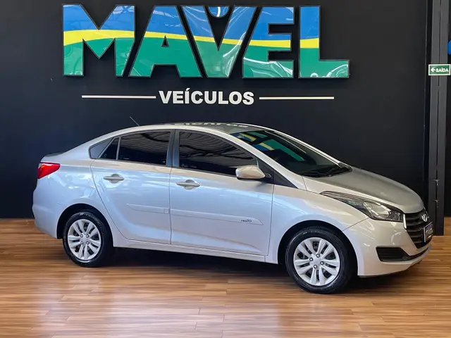 Carro Hyundai HB20S 2018 1.0 Comfort Plus (Flex)
