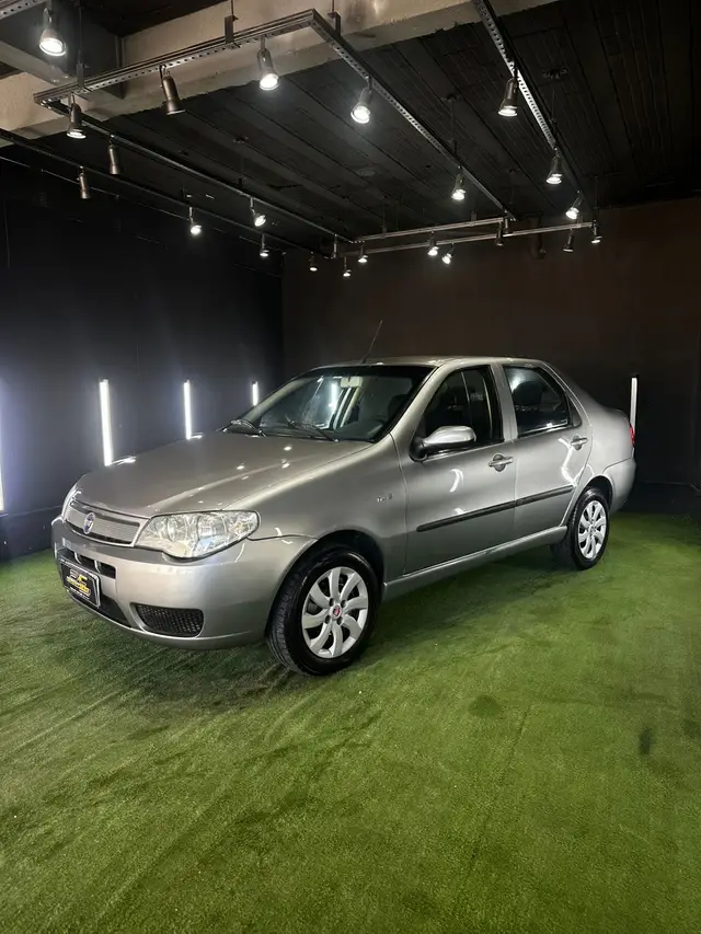 Carro Fiat Siena 2005 ELX 1.3 8V (Flex)