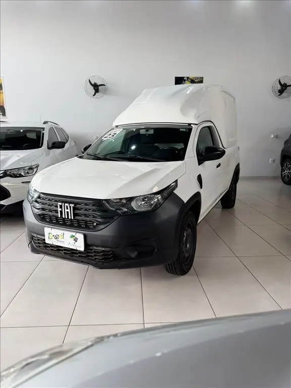 Carro Fiat Strada 2023 Endurance 1.4 Cabine Plus (Flex)