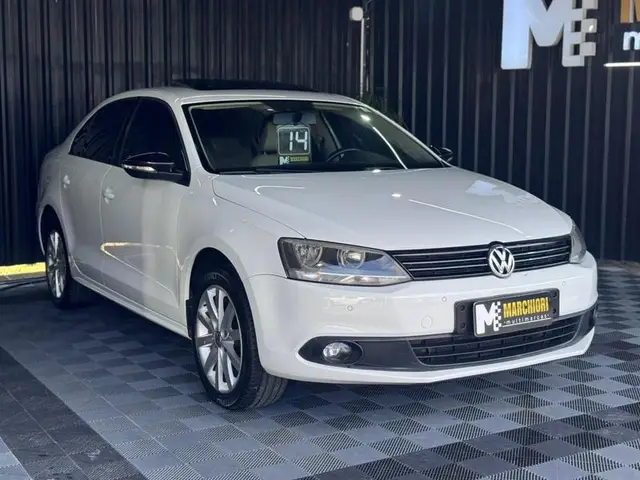 Carro Volkswagen Jetta 2014 2.0 Comfortline Tiptronic (Flex)