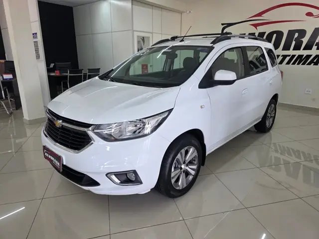 Carro Chevrolet Spin 2023 Premier 1.8 (Aut.)