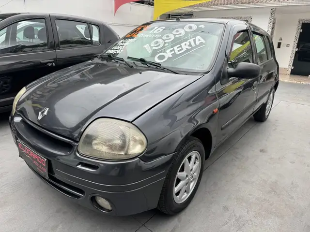 Carro Renault Clio Sedan 2002 RT 1.6 16V