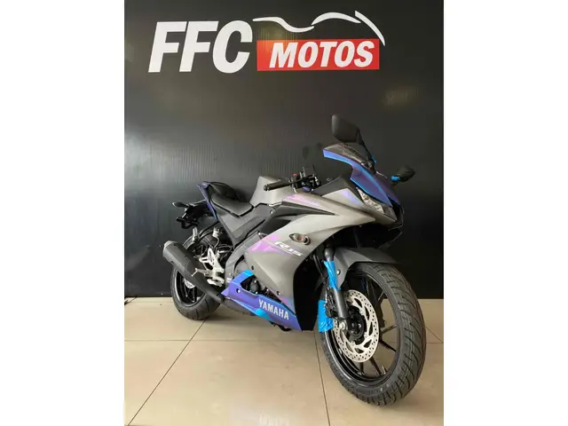 Moto Yamaha YZF R15 2025 ABS