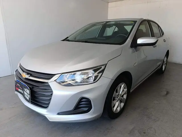 Carro Chevrolet Onix Plus 2023 LT 1.0 Turbo